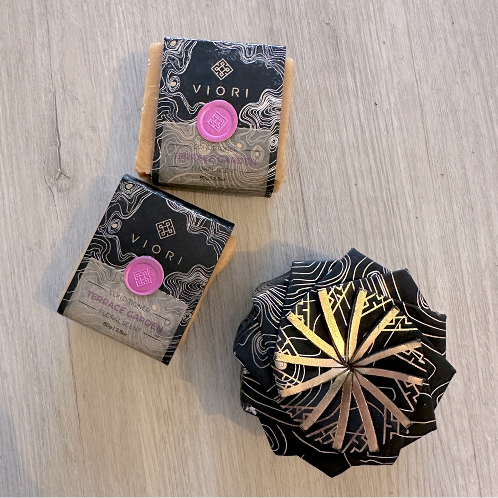 VIORI TERRACE GARDEN Shampoo + Conditioners